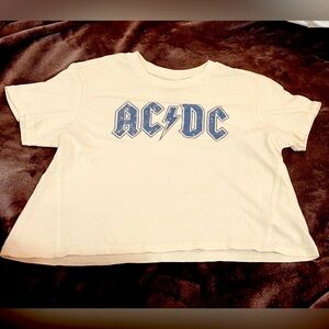 American Eagle AC/DC Cream and Blue Short Sleeve Crop Tee